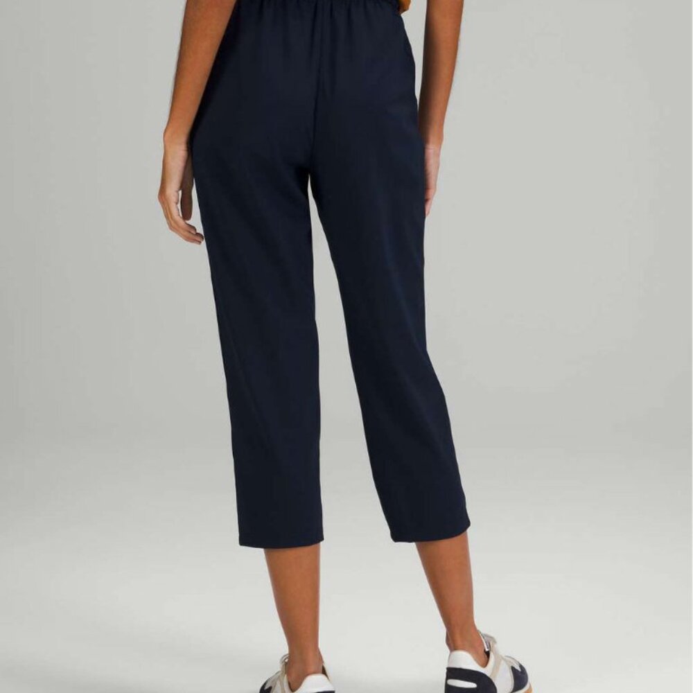 Lululemon Stretch High Rise Cropped Pants - Black - Picture 3 of 10